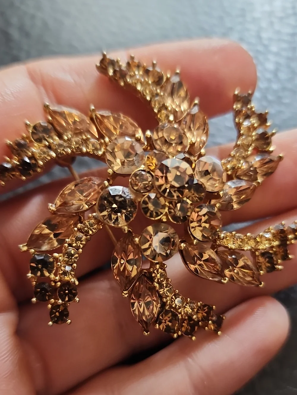 N/A beautiful gold